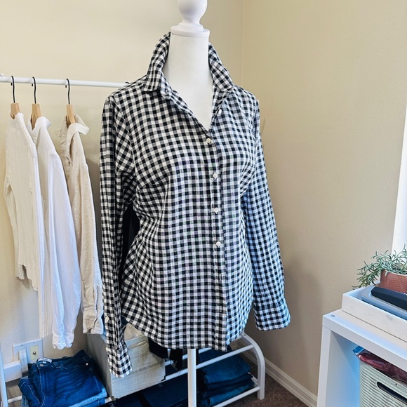 J. Crew | black & white gingham The Perfect Shirt sz. S - Picture 4 of 9